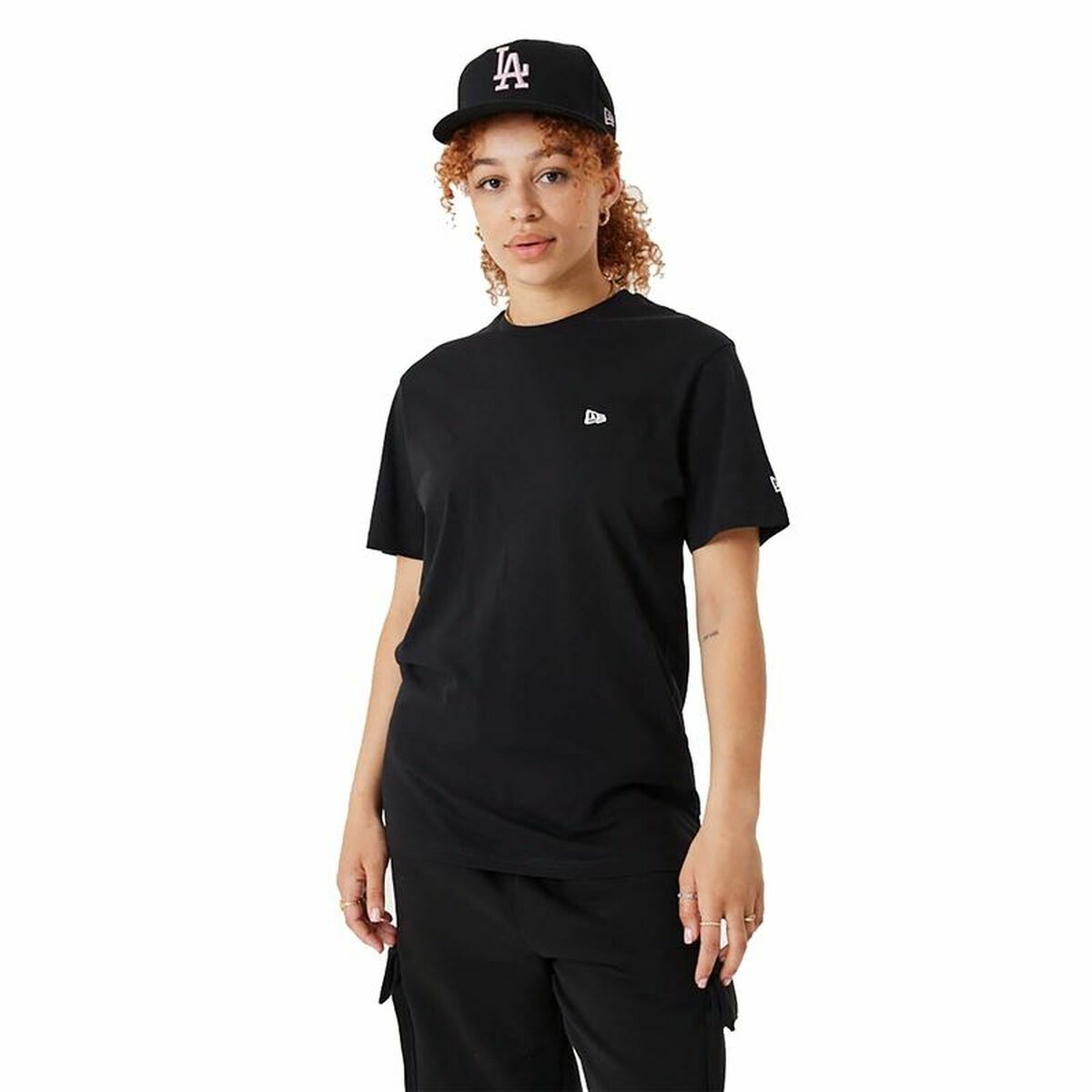 Women’s Short Sleeve T-Shirt New Era Essentials/S
